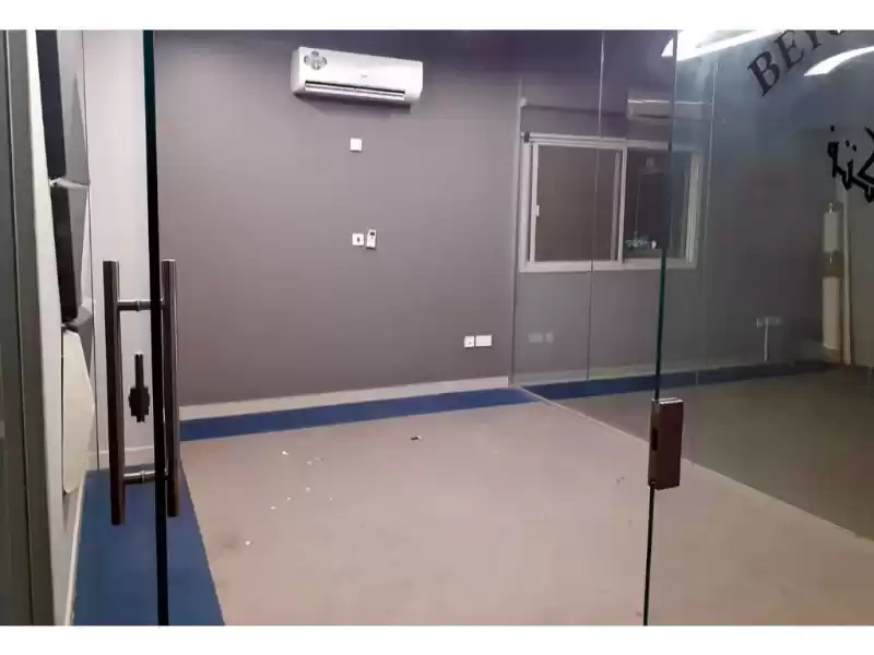 Commercial Ready Property U/F Office  for rent in Al Sadd , Doha #15225 - 1  image 